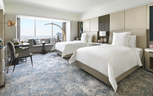Four Seasons Hotel Riyadh at Kingdom Centre image 39